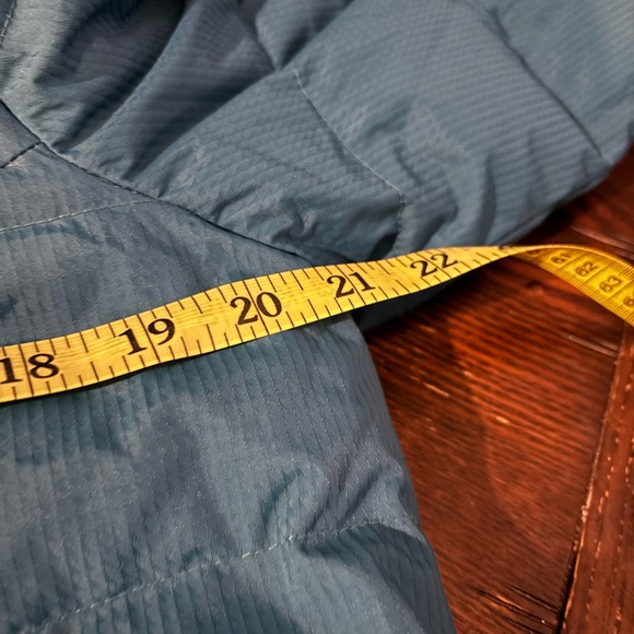 Size 8 Ladies Jacket. Practically Brand New - Mountain Warehouse- Blue - Picture 5 of 6